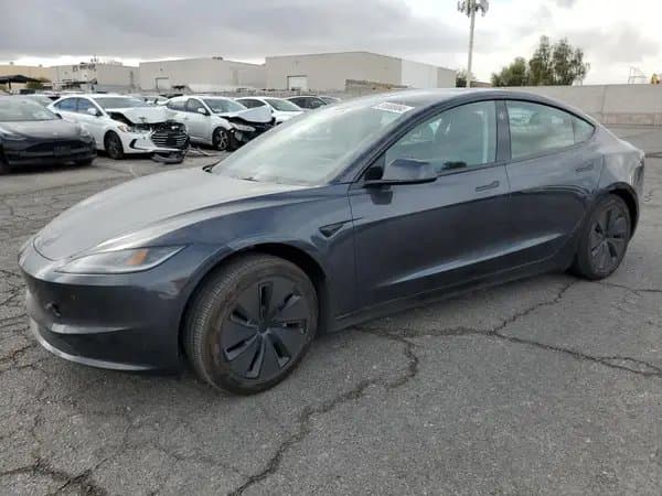 Tesla Model 3 2024