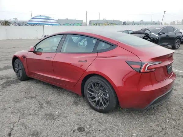Tesla Model 3 2024