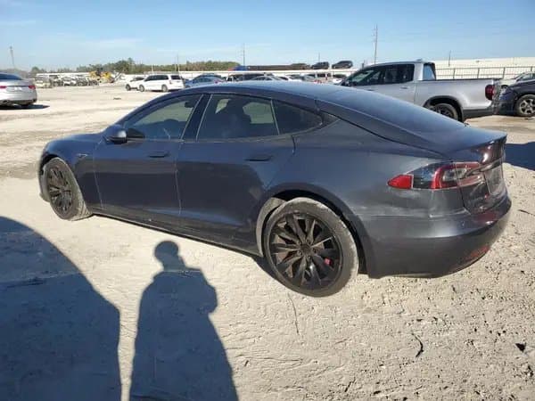 Tesla Model S 2016