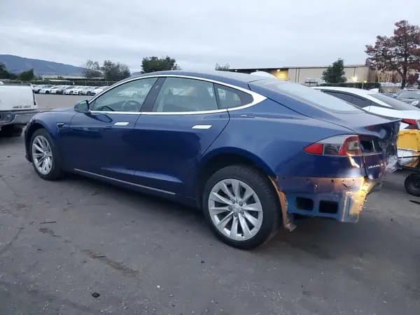 Tesla Model S 2018