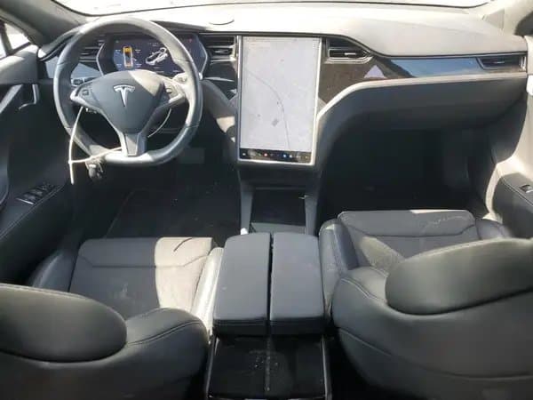 Tesla Model S 2018