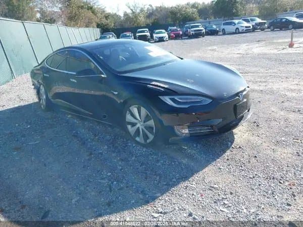 Tesla Model S 2020