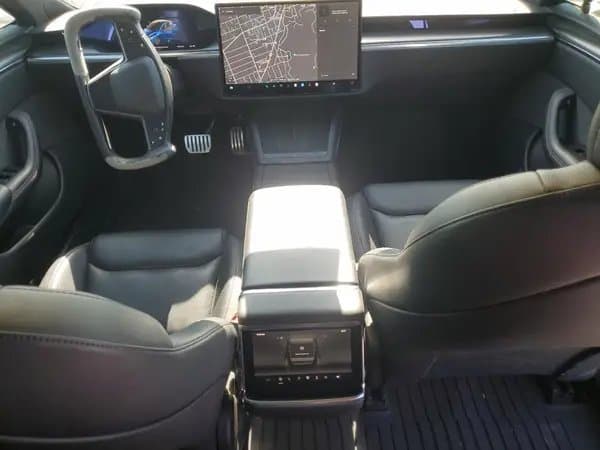 Tesla Model S 2021