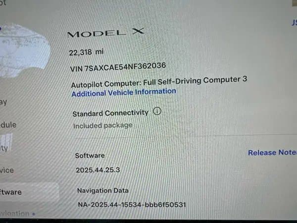 Tesla Model X 2022