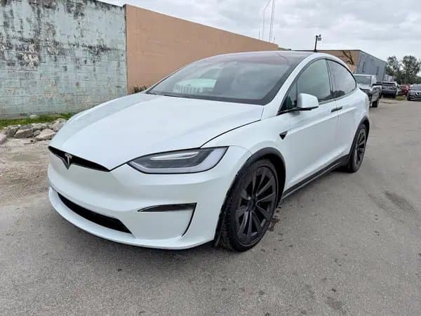 Tesla Model X 2023