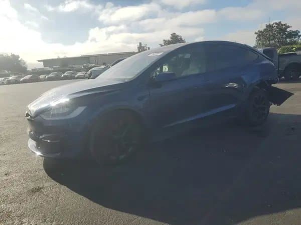 Tesla Model X 2023