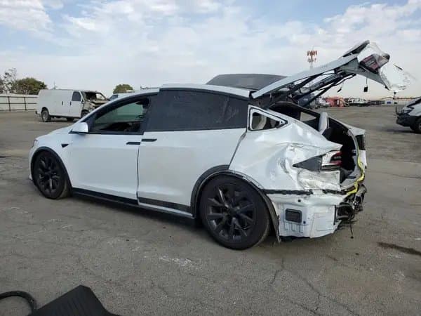 Tesla Model X 2023