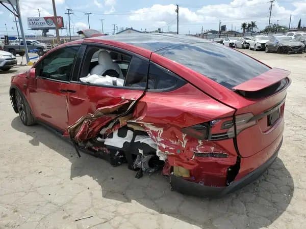 Tesla Model X 2023