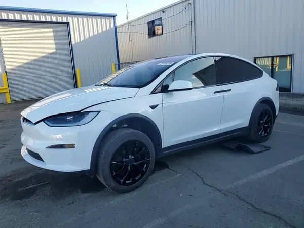 Tesla Model X 2024