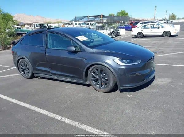 Tesla Model X 2024