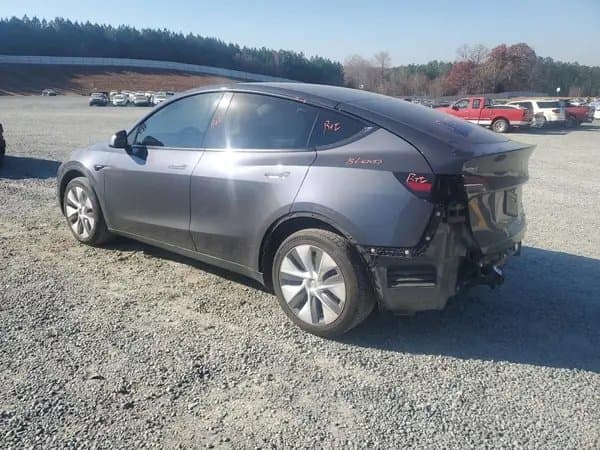 Tesla Model Y 2022