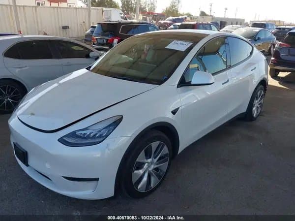 Tesla Model Y 2023