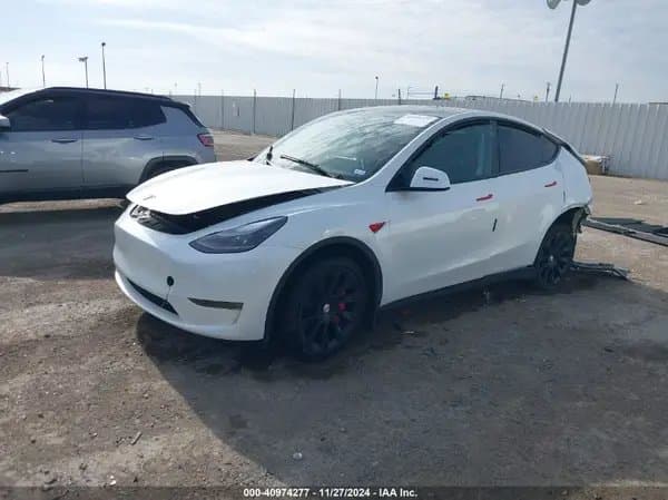 Tesla Model Y 2023