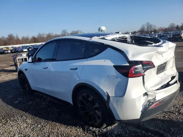 Tesla Model Y 2023
