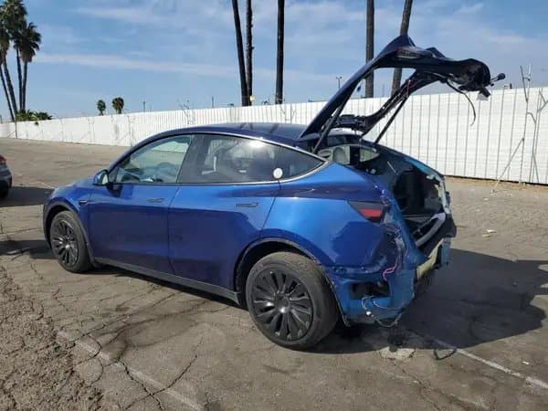 Tesla Model Y 2023