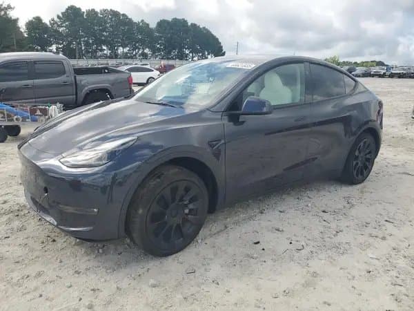 Tesla Model Y 2024