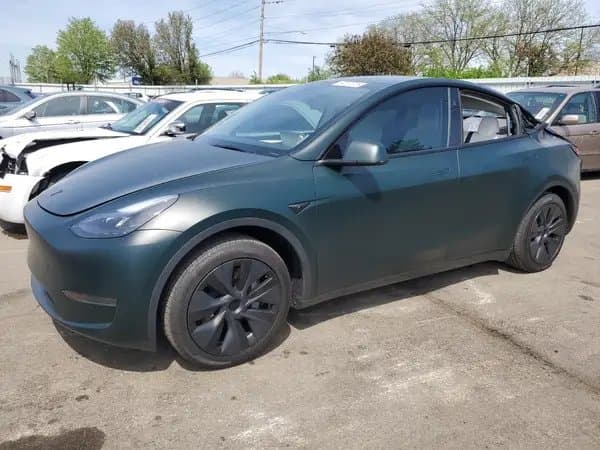 Tesla Model Y 2024