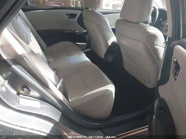 Toyota Avalon 2016
