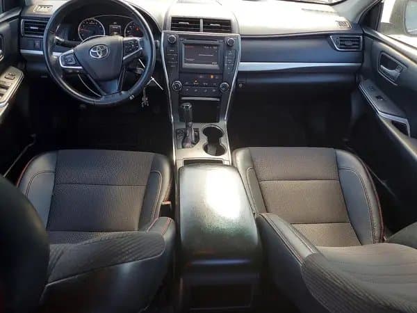 Toyota Camry 2016