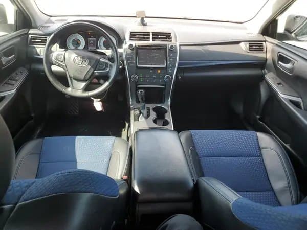 Toyota Camry 2016