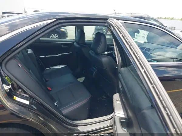 Toyota Camry 2016