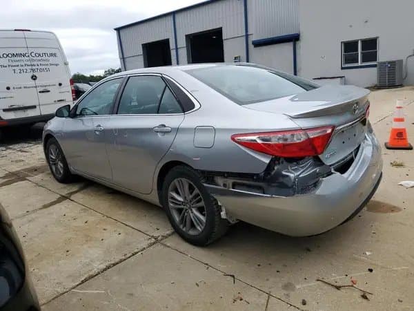Toyota Camry 2016