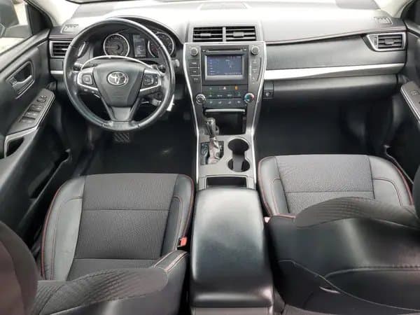 Toyota Camry 2016