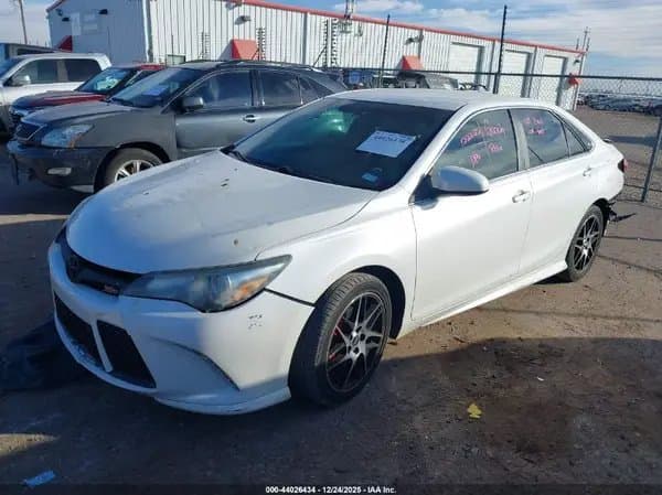 Toyota Camry 2016