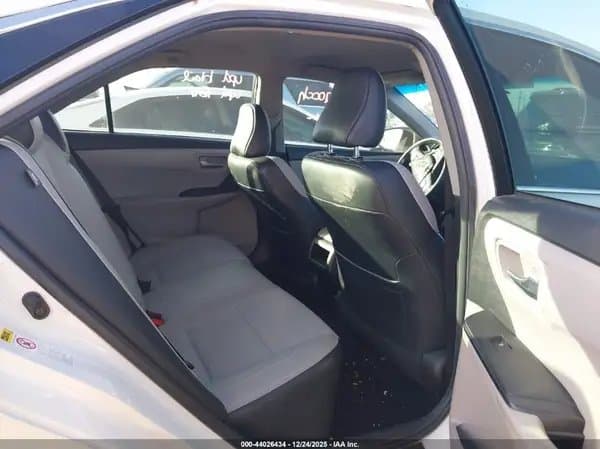 Toyota Camry 2016