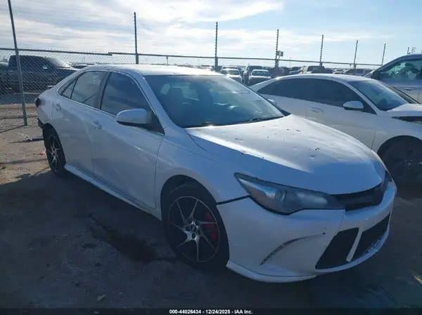 Toyota Camry 2016