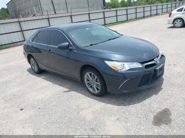 Toyota Camry 2016