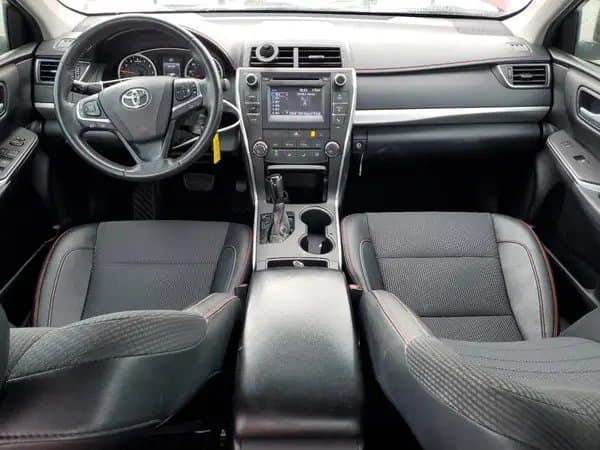 Toyota Camry 2016