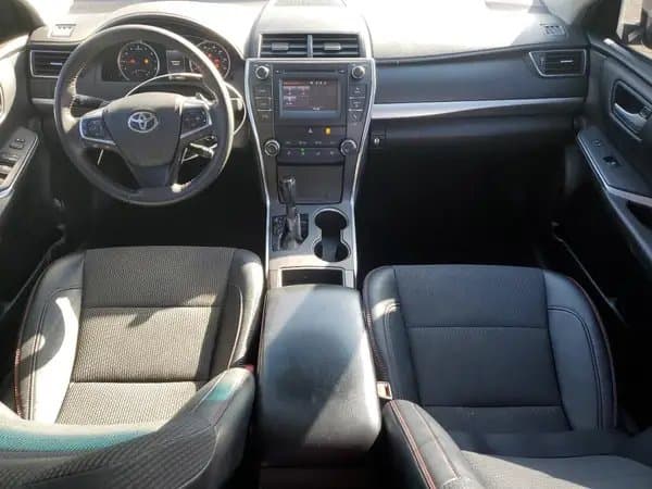 Toyota Camry 2017