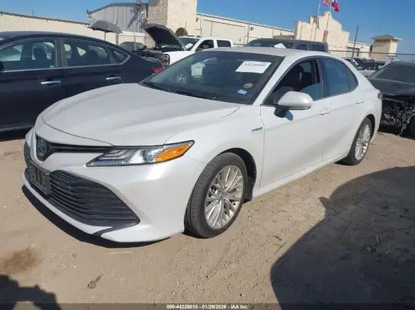 Toyota Camry 2018