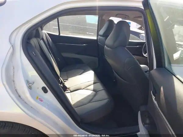 Toyota Camry 2018