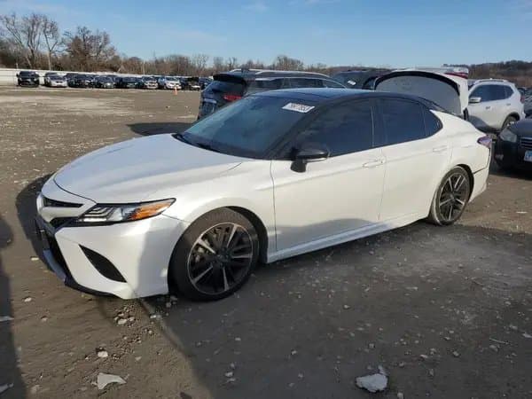 Toyota Camry 2018