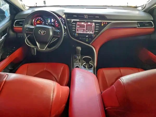 Toyota Camry 2018