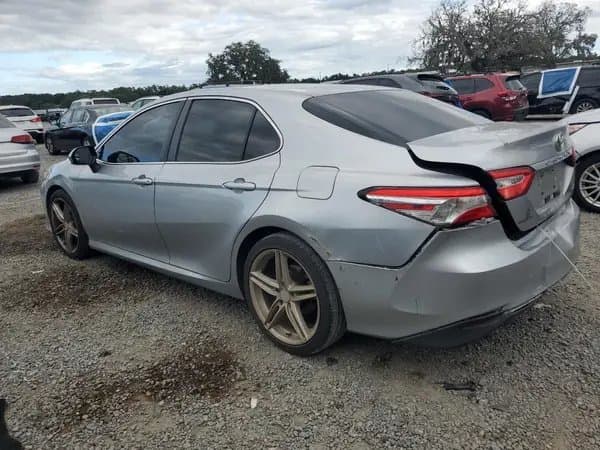 Toyota Camry 2018