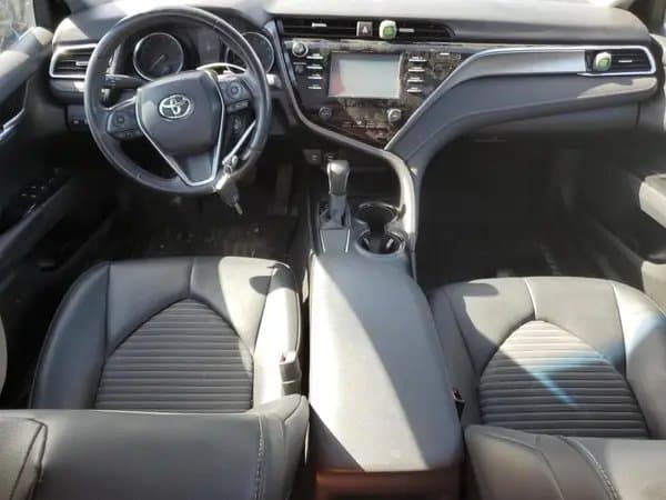 Toyota Camry 2018