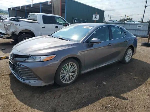 Toyota Camry 2018