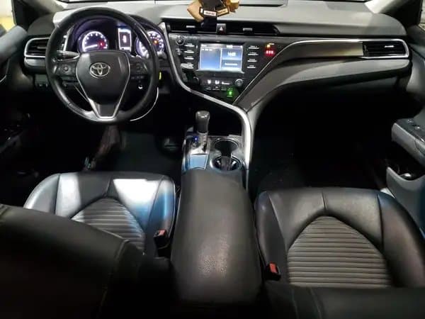 Toyota Camry 2018