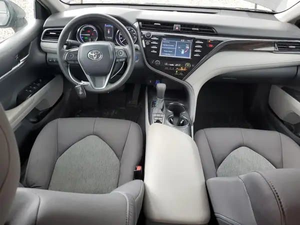 Toyota Camry 2019