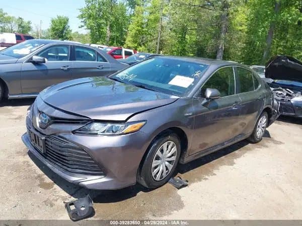 Toyota Camry 2019