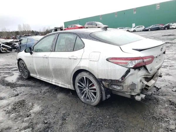 Toyota Camry 2019