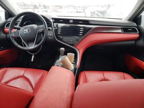 Toyota Camry 2019