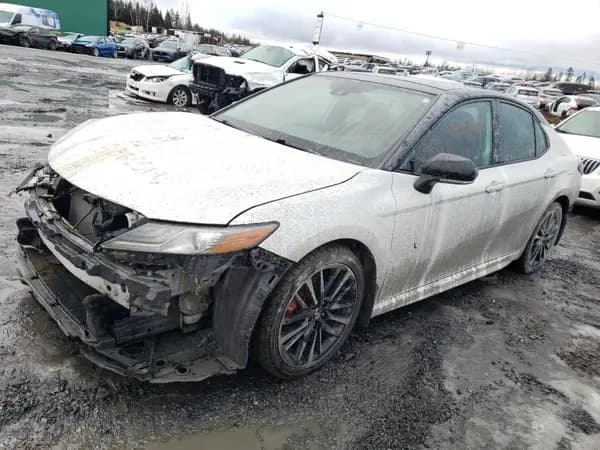 Toyota Camry 2019