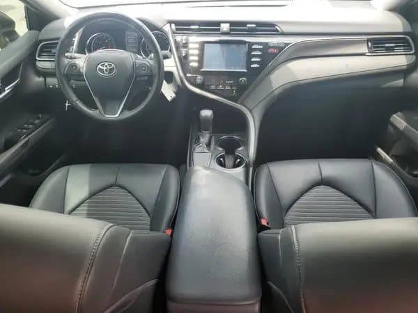 Toyota Camry 2019