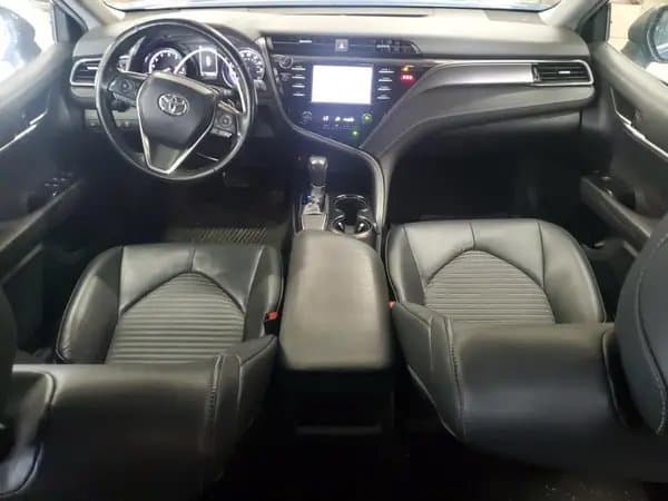 Toyota Camry 2019