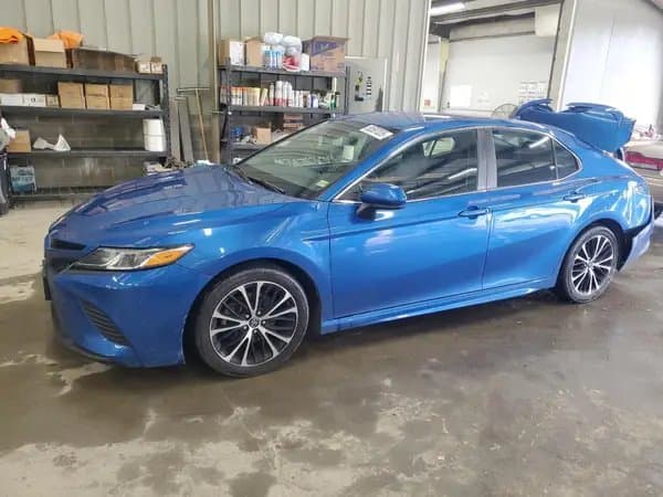 Toyota Camry 2019