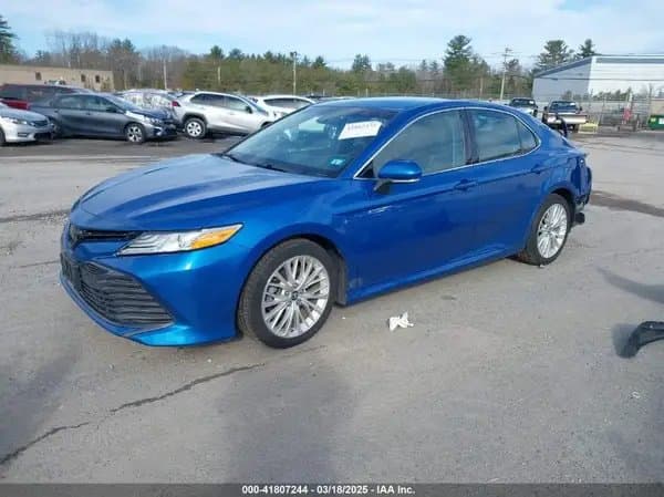 Toyota Camry 2019